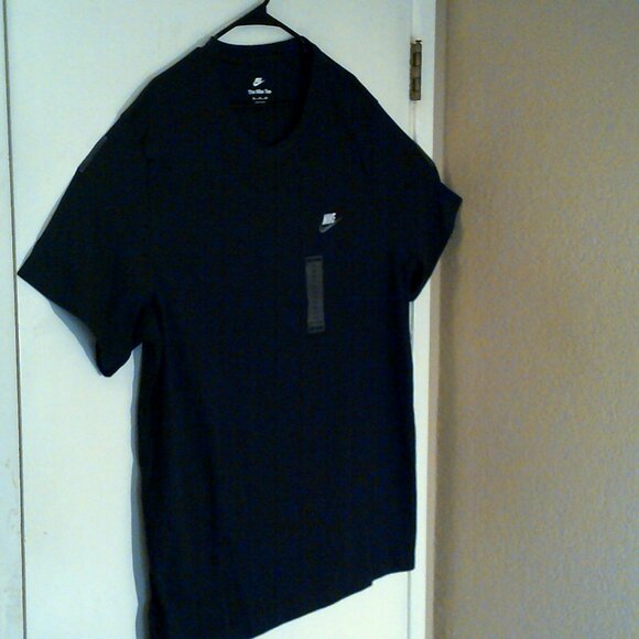 NEW NIKE SPORTSWEAR "Club Embroidered 2 Tee" MEN'S BLACK T-SHIRT 2XL AR4997-014 - Picture 4 of 6